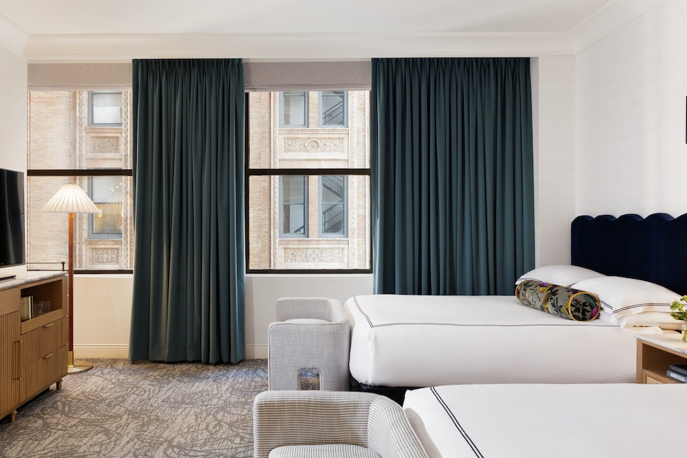room, 2 queen beds