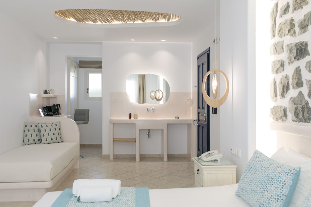 Liana Hotel 30/78