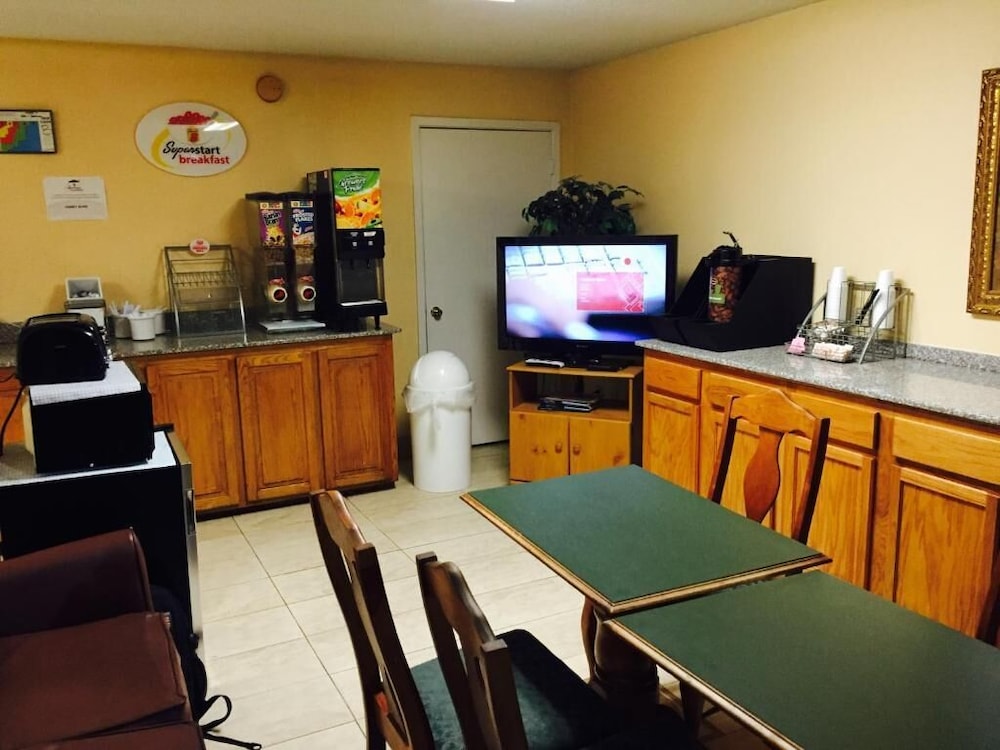 Arya Inn & Extended Stay 22/29