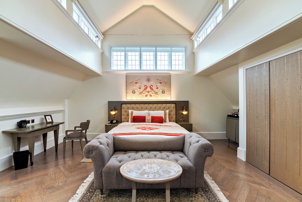 LALIT, SUITE