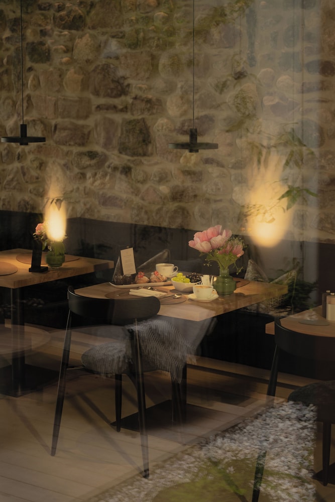 Eisenhut Boutique Hotel 46/50
