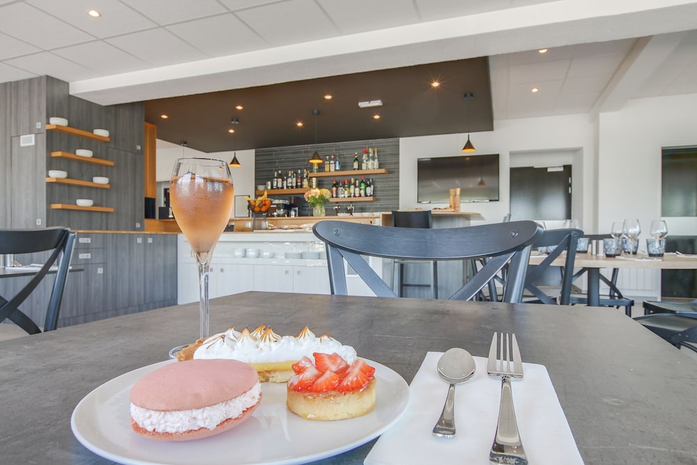 Brit Hotel Reims La Neuvillette 28/50