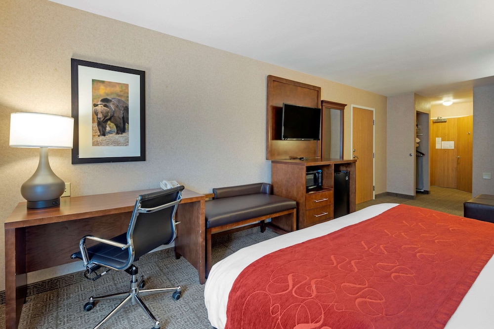Comfort Suites Anchorage International Airport 10/31