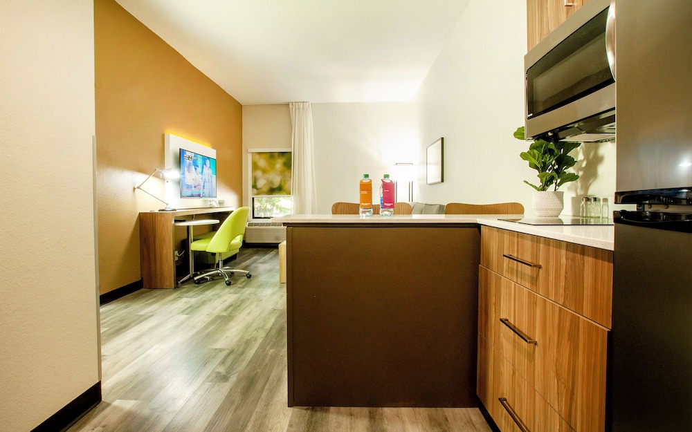 Four Points by Sheraton Alexandria 3/50