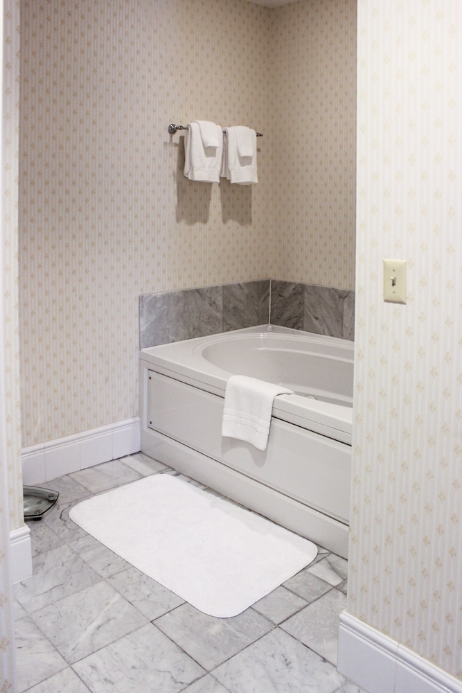 Hotel Providence Trademark Collection By Wyndham 41/65