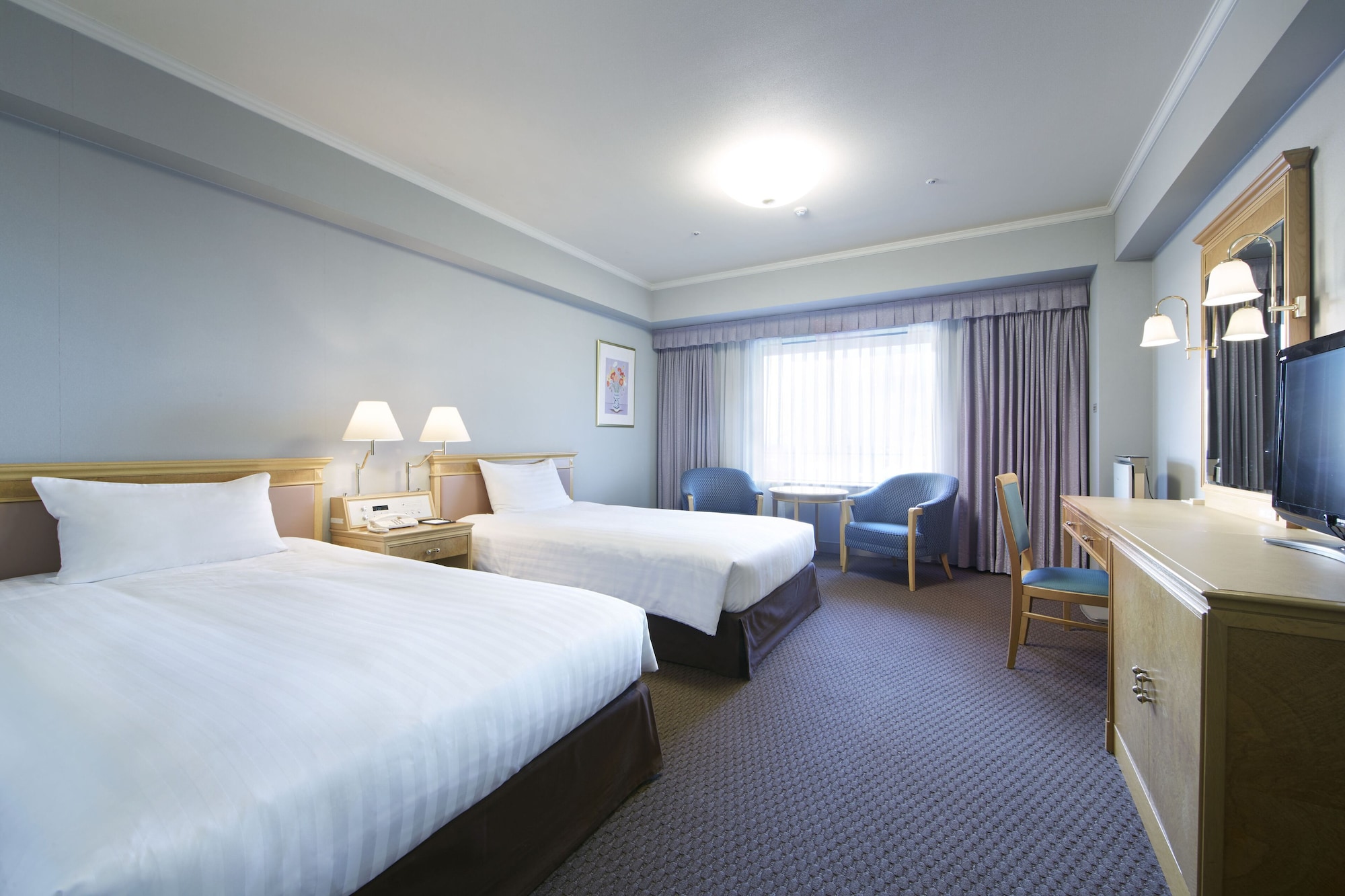 غرفة سوبيريور بسريرين منفصلين بإطلالة على المدينة للمدخنين