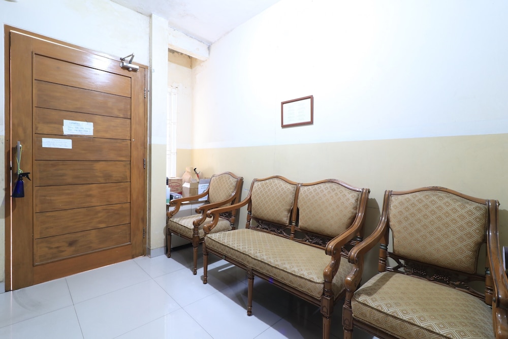 Eiffel Residence Batu Tulis 37 - Female Only 13/21