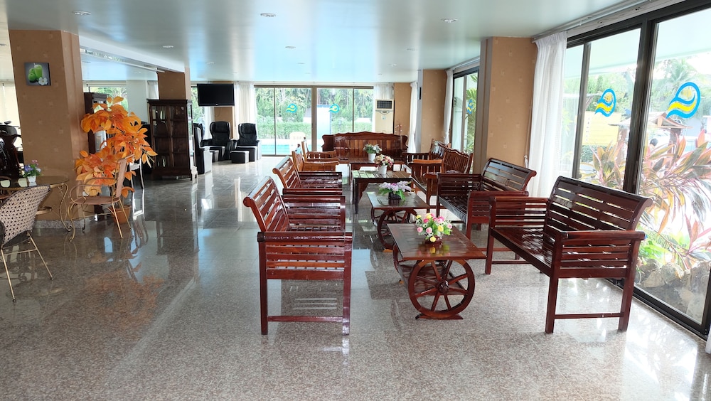 Miloft Suvarnabhumi Airport Hotel 44/50