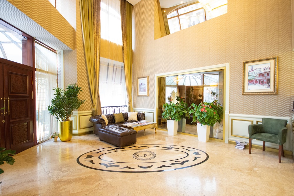 Lobby at Sapphire Inn Hotel, BAKU