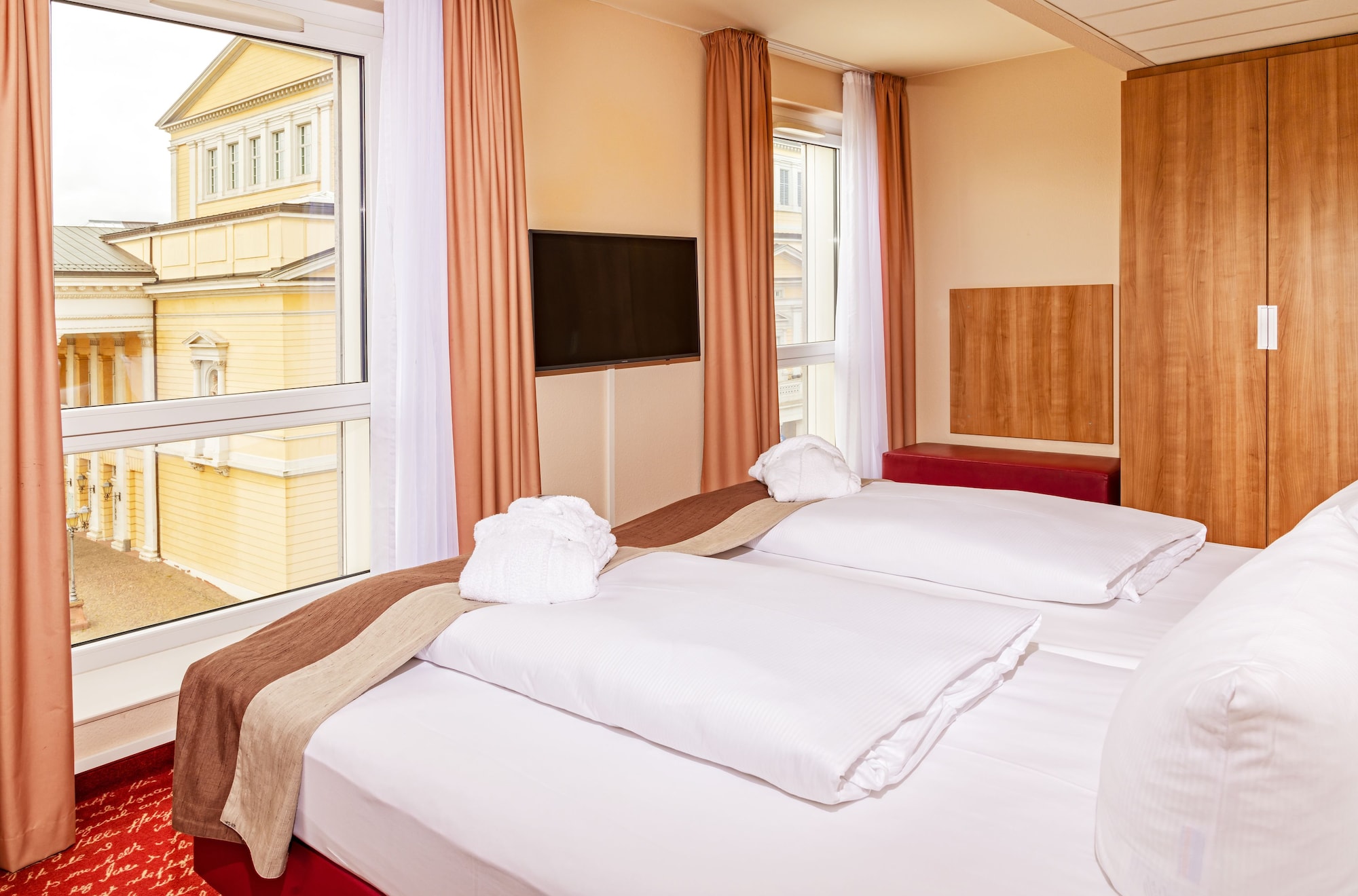 جناح بسرير مزدوج بإطلالة على المدينة، WELCOME Hotel Darmstadt 7/10