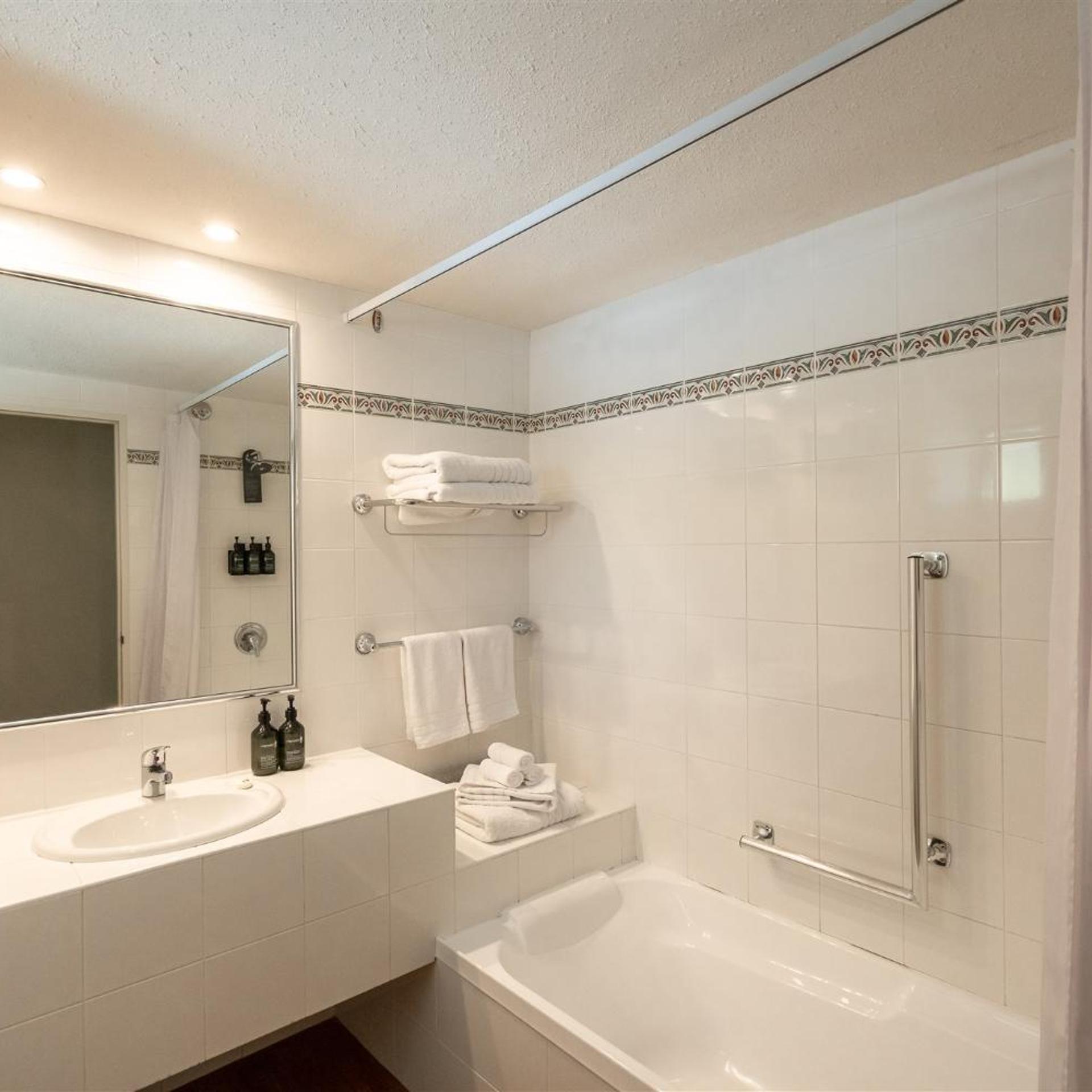 جناح مع أريكة، Edgewater Hotel 4/5