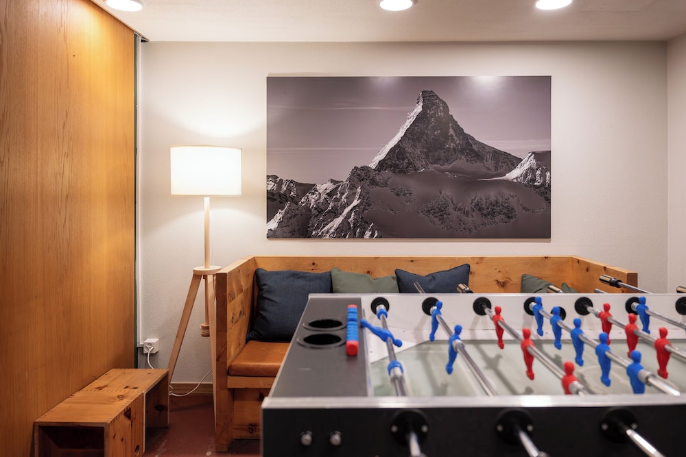 Youth Hostel Zermatt 57/64