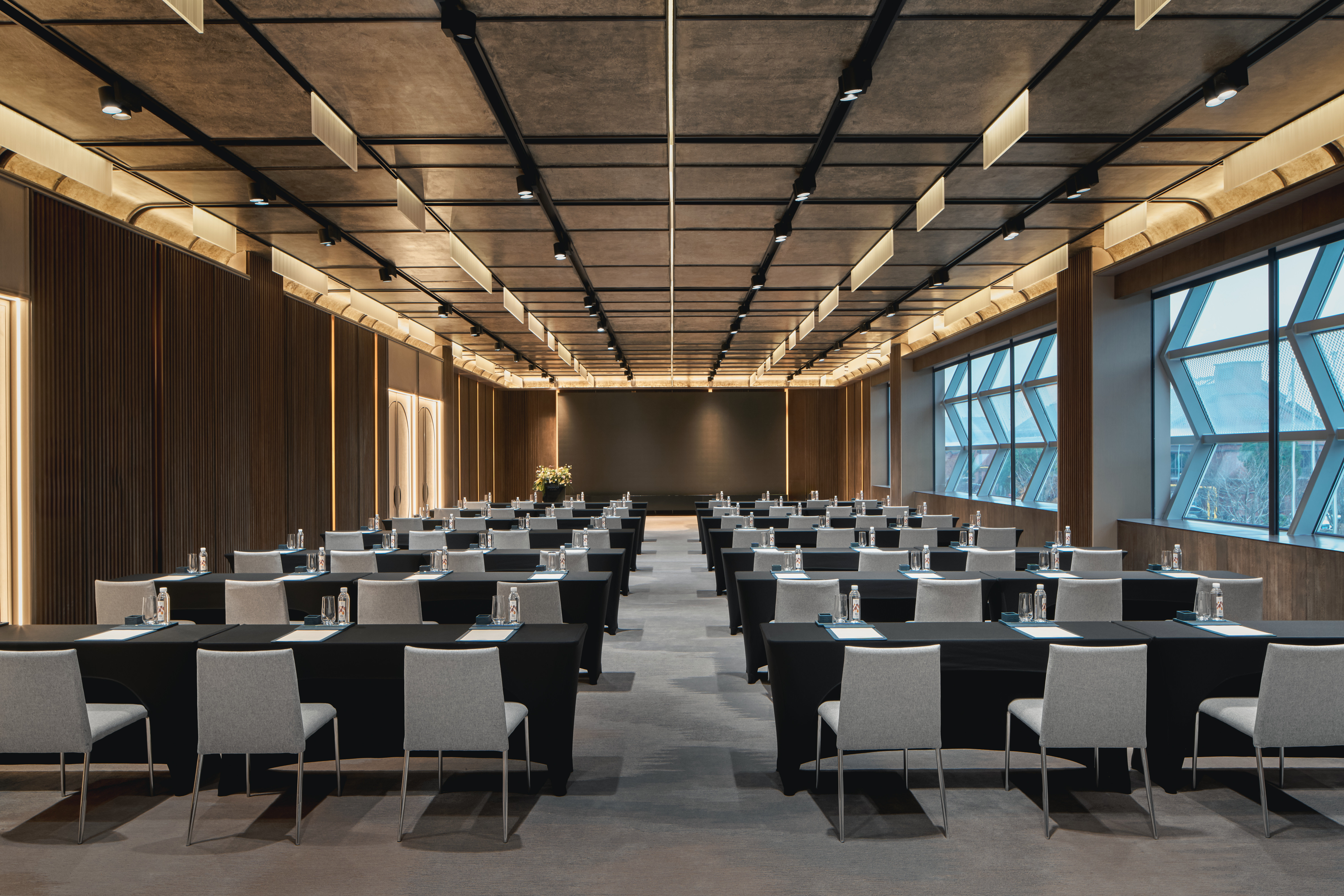 Hotel Indigo Ningbo Riverside 51/59