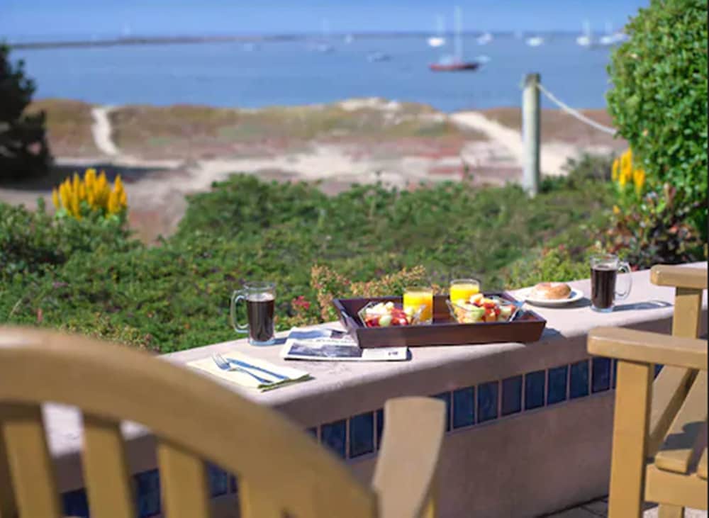 The Beach House Hotel Half Moon Bay 30/50
