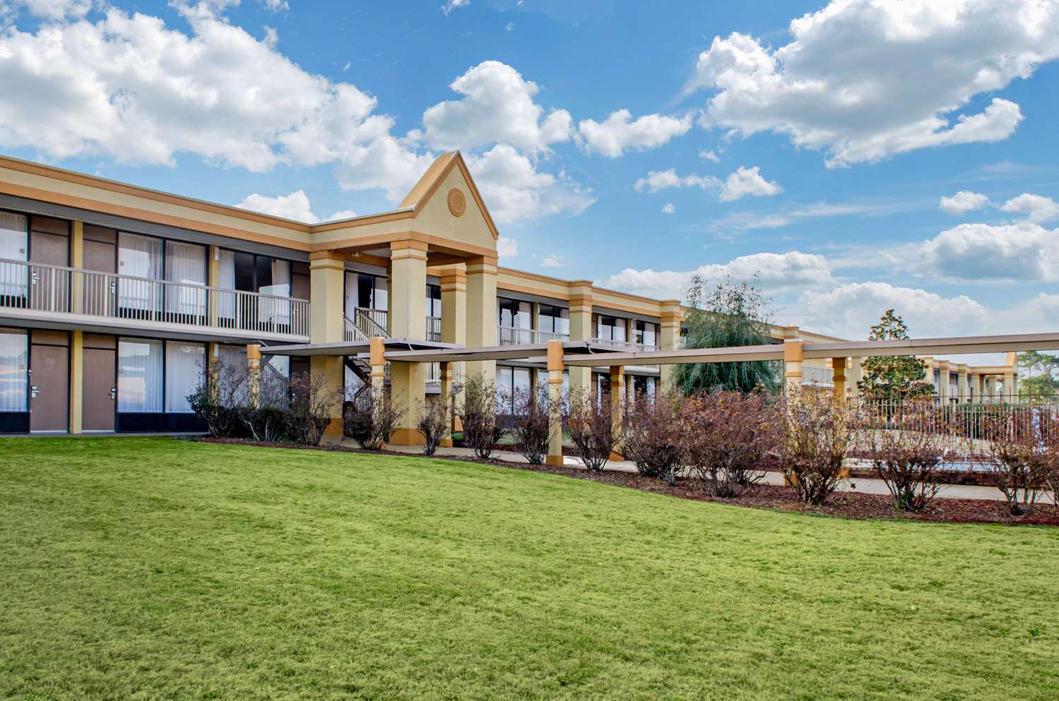 Quality Inn University Area Troy, AL 41/41