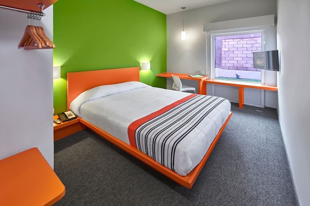 City Express Junior by Marriott Toluca Aeropuerto 20/50