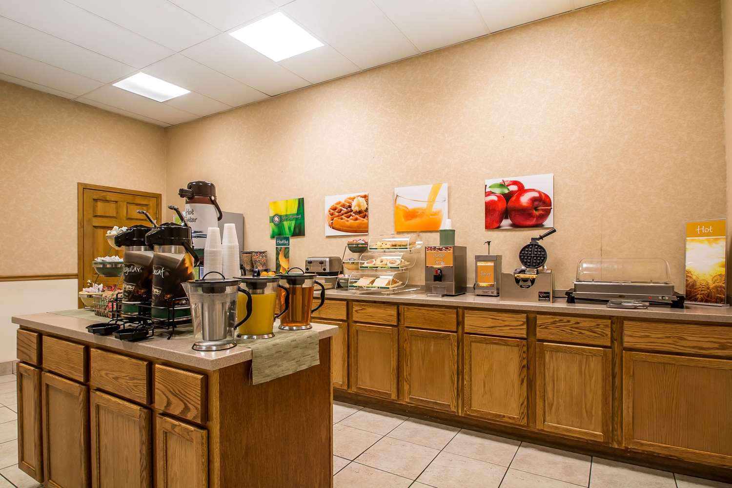 Quality Inn Morris I-80 10/45