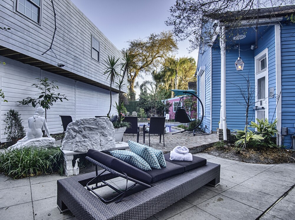 Best Location 7BR Next to FR Quarter! By YouRent 26/48
