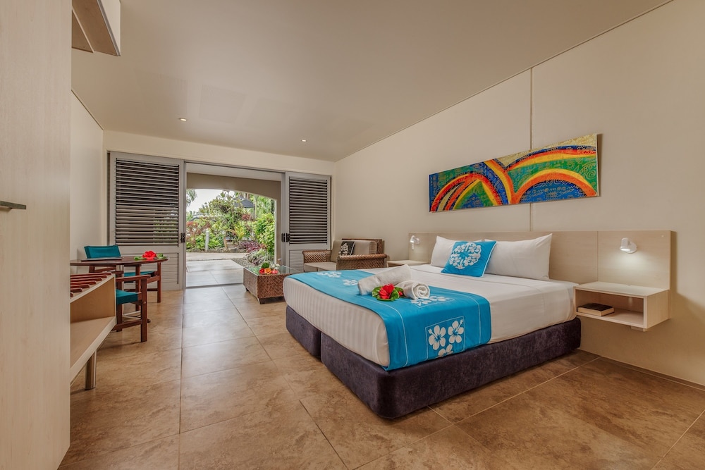 Sunset Resort 7/50
