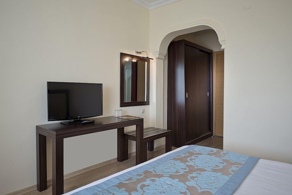 Nashira City Resort Hotel 40/50