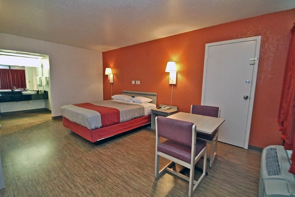 Motel6 Sallisaw, OK 19/38