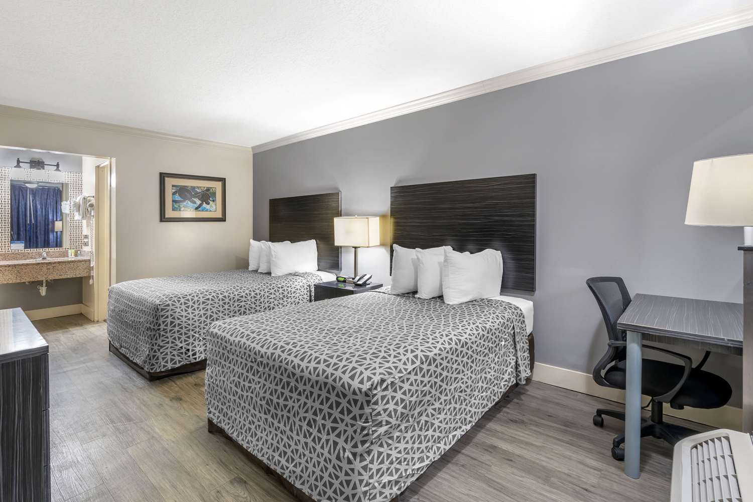 ROOM, 2 DOUBLE BEDS