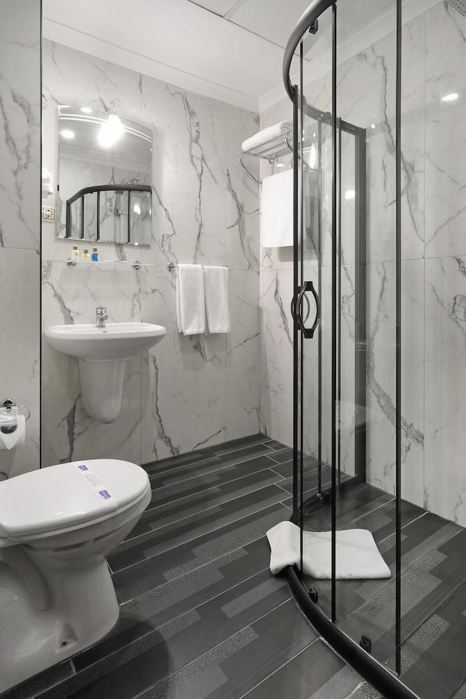 New Balturk Hotel Izmit 72/73