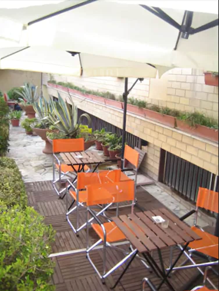 Hotel Europa Di Arzano 55/65