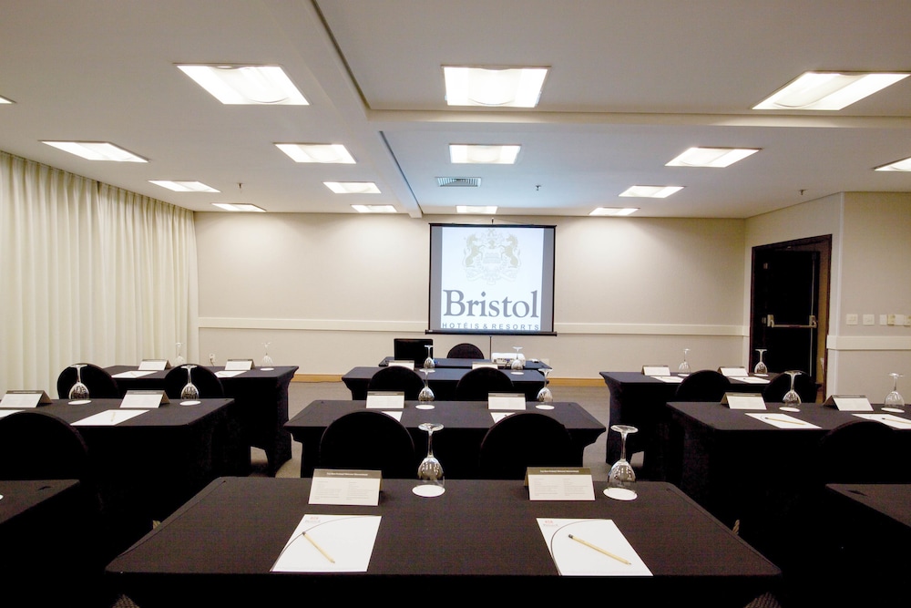 Bristol International Airport Hotel 39/50