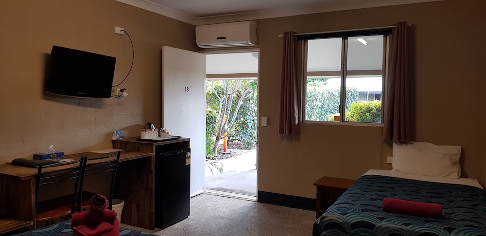 Beagle Hotel 35/42