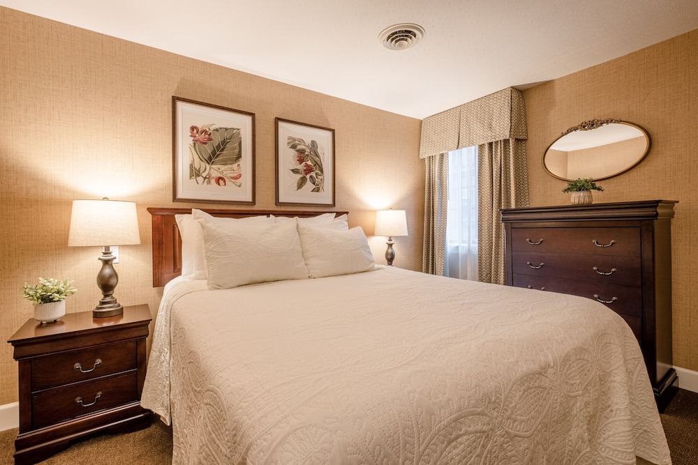 2 Bedrooms, Suite, 2 Queen Beds