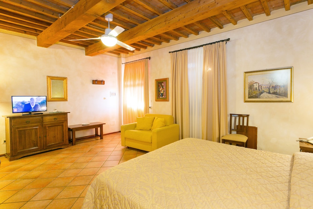 Agrihotel Elisabetta 17/60