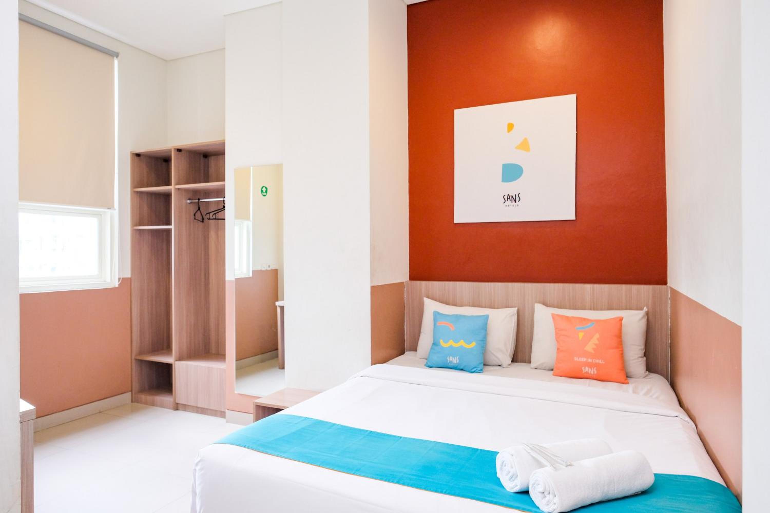 Sans Hotel Rajawali Surabaya 28/68