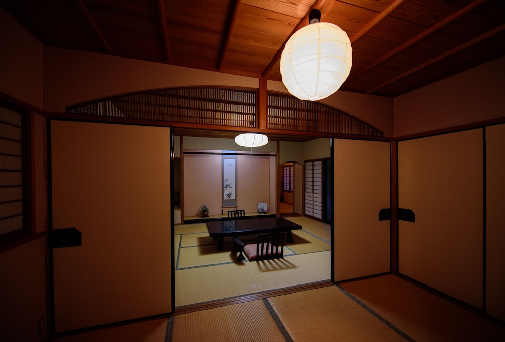 Yufuin Onsen Wafu Ryokan Tsuenosho 29/29