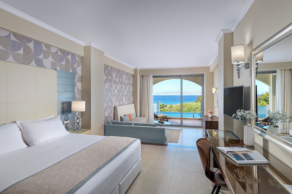 Atrium Platinum Luxury Resort 16/50