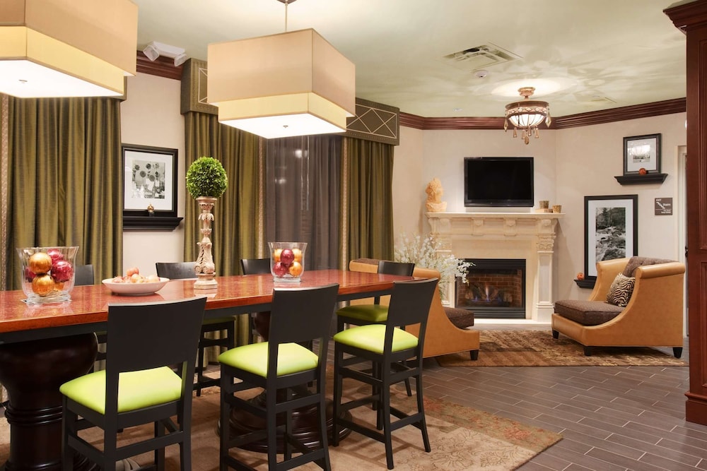 Hampton Inn And Suites Hartford/Farmington 71/76