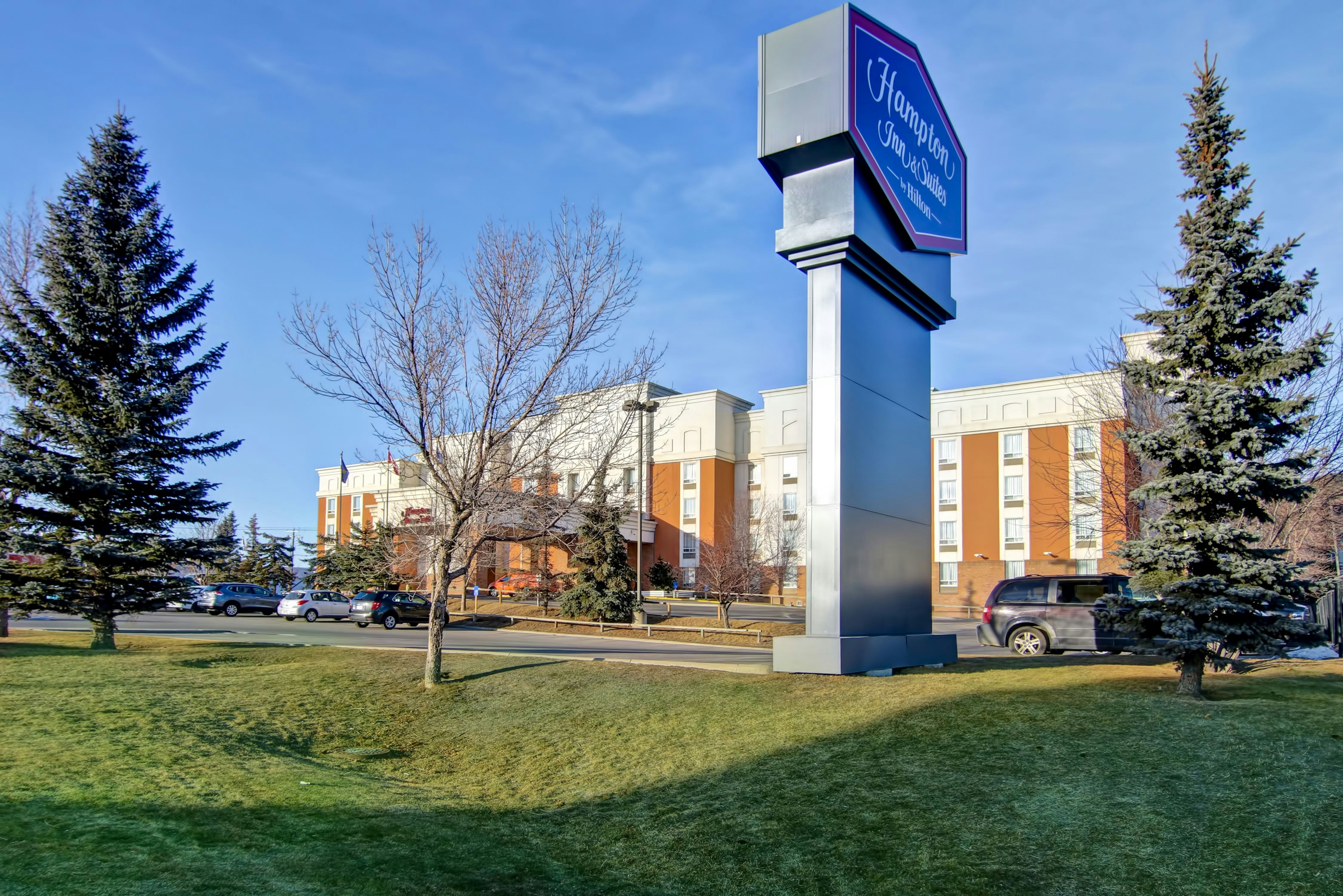 Hampton Inn & Suites by Hilton Calgary-Airport 21/22