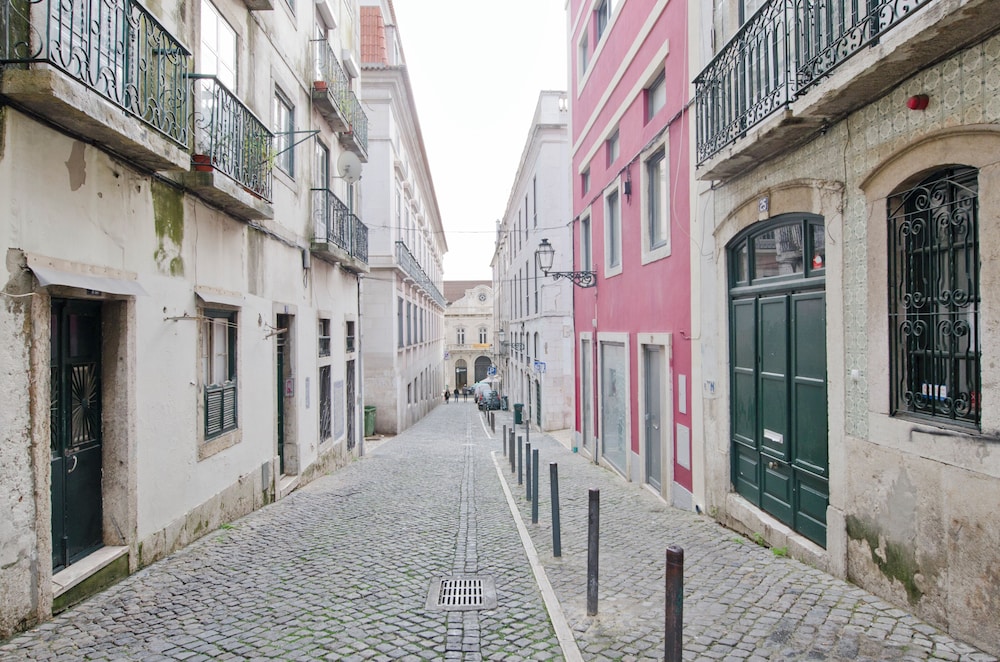 Lisbon Core Apartments In Bairro Alto Chiado 45/50