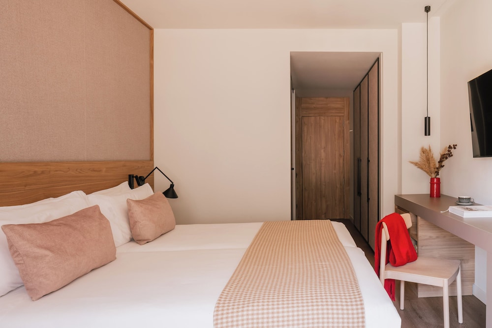 MiM Baqueira member of Melia Collection 27/78