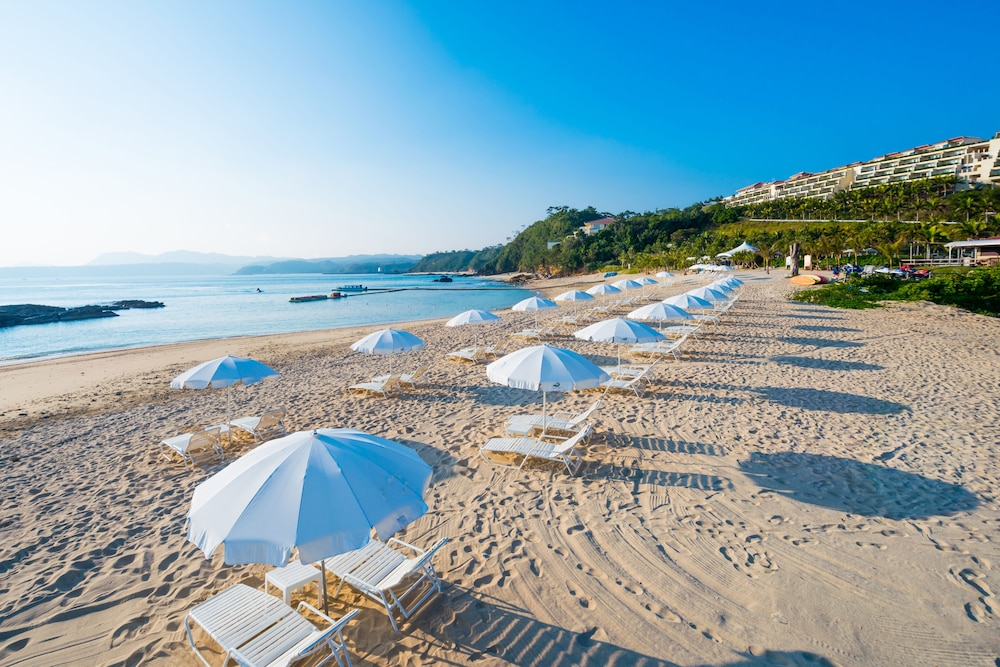 Kanucha Bay Hotels and Villas 77/80
