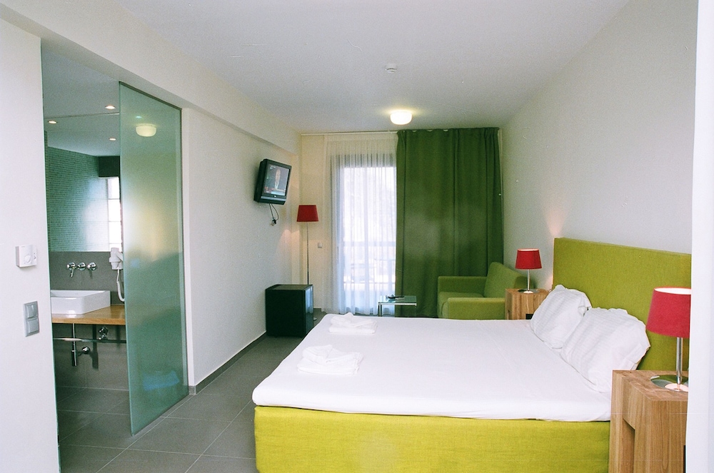 Hanioti Village Resort 25/70
