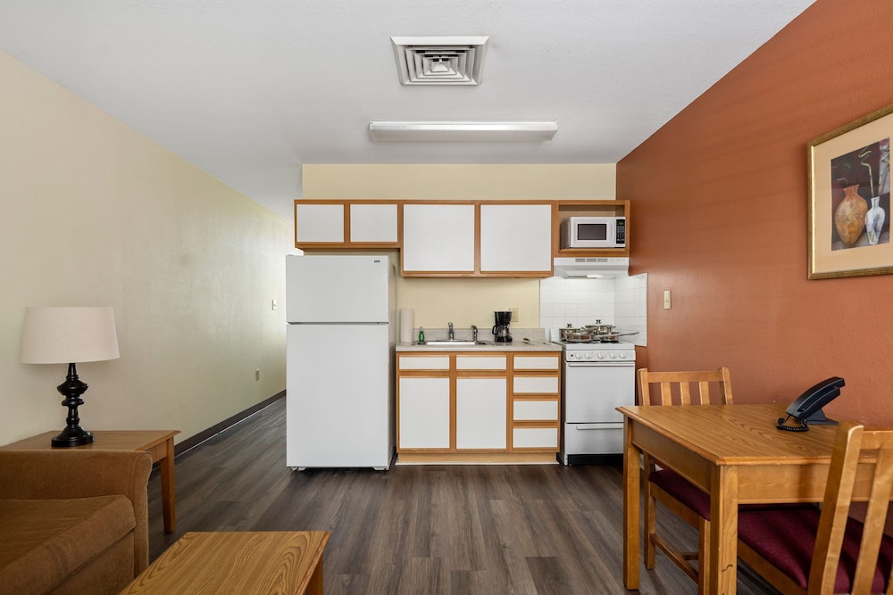 Affordable Suites Rocky Mount 44/66