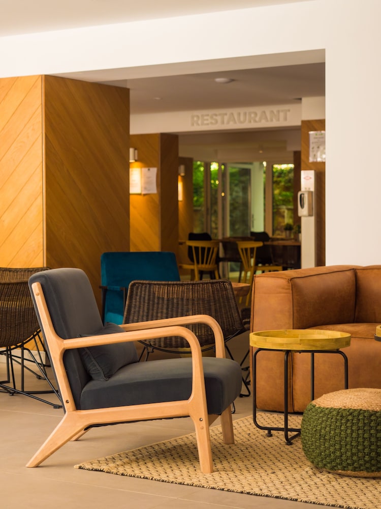 ibis Styles Golden Sands Roomer Hotel 27/45