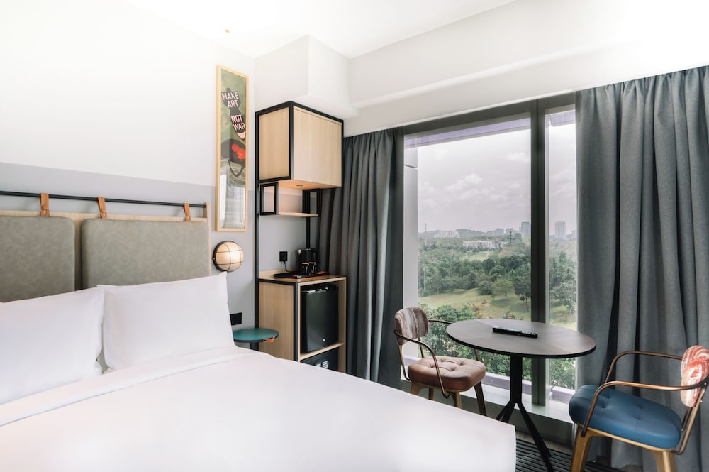 Moxy Putrajaya 7/40