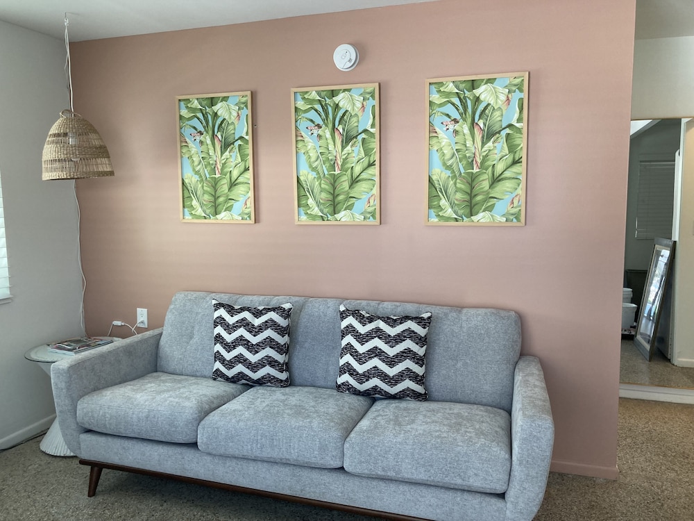 Seaspray Surf Lodge 41/56