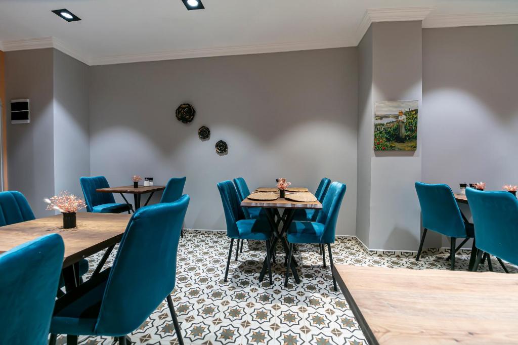 SOLO HOTEL 35/49