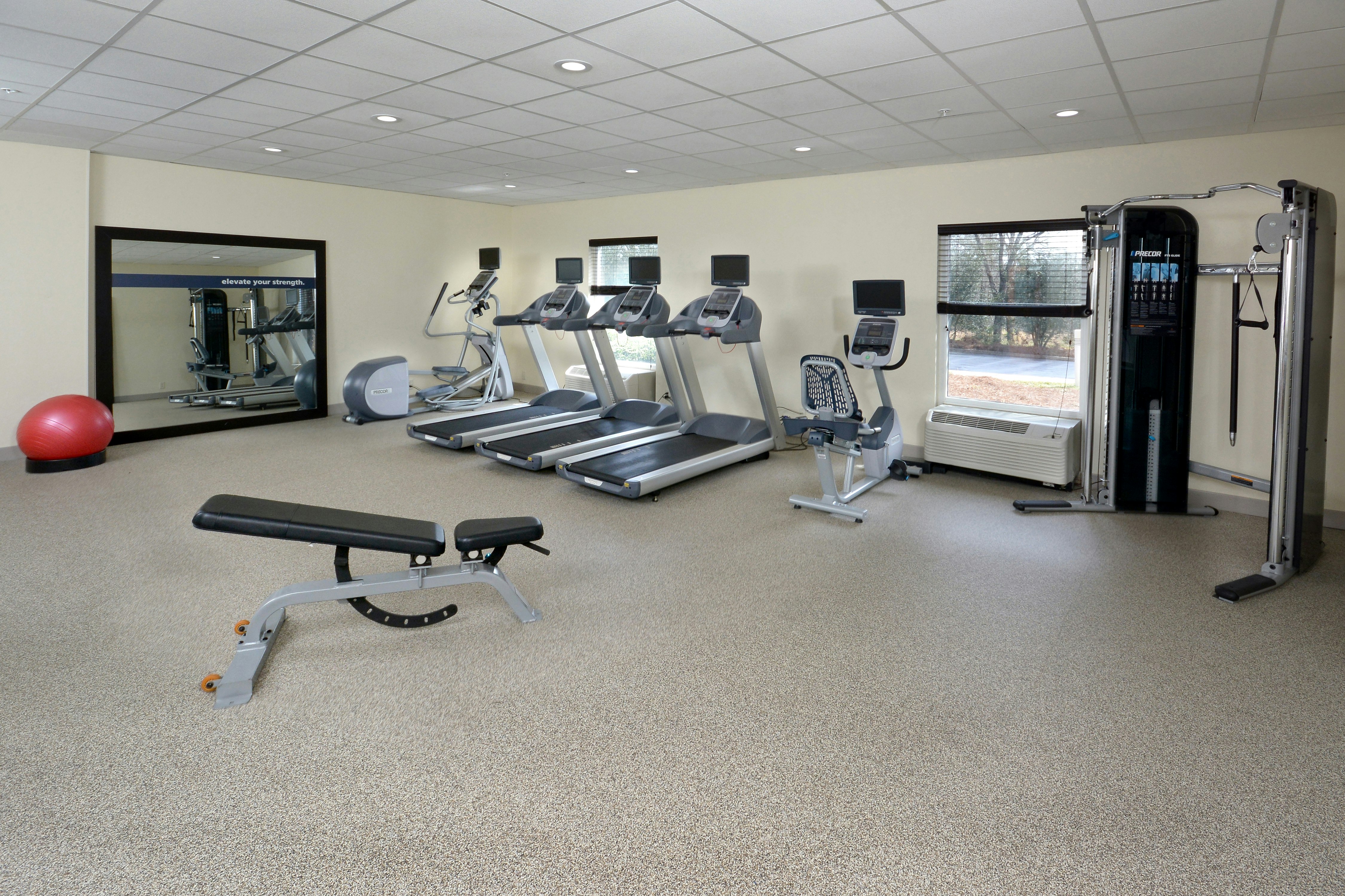 Hampton Inn & Suites Clinton - I-26 15/38