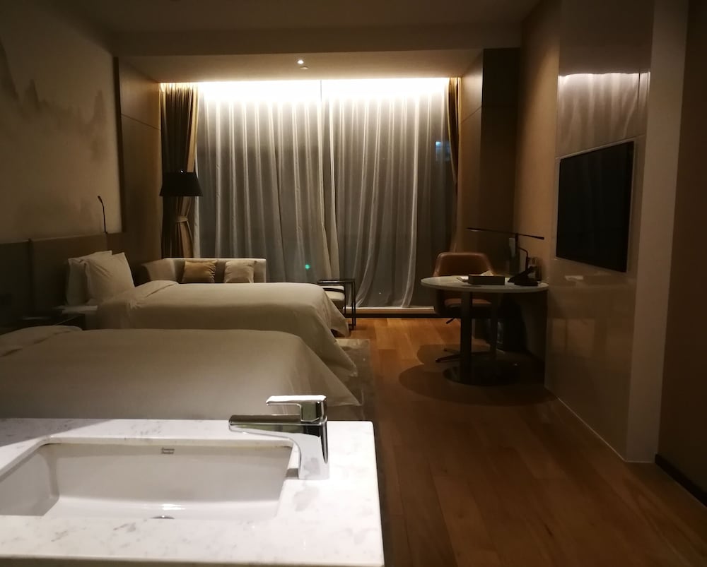 Novotel Deqing 55/56