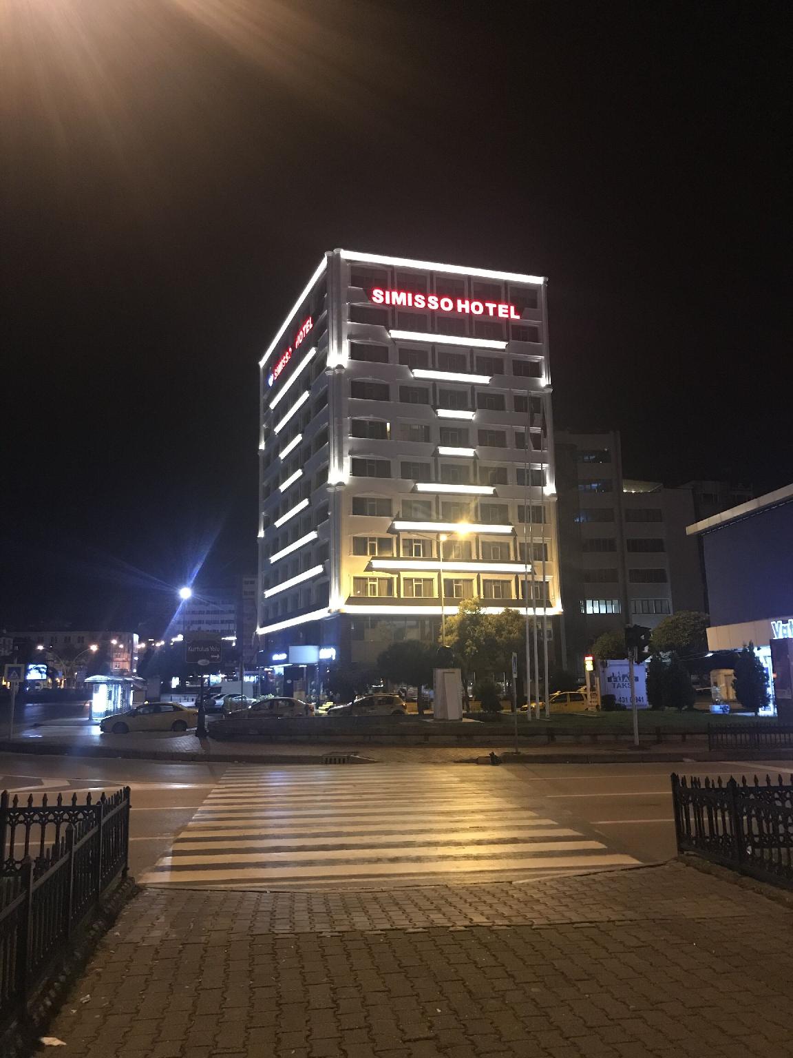 Simisso Hotel 5/34