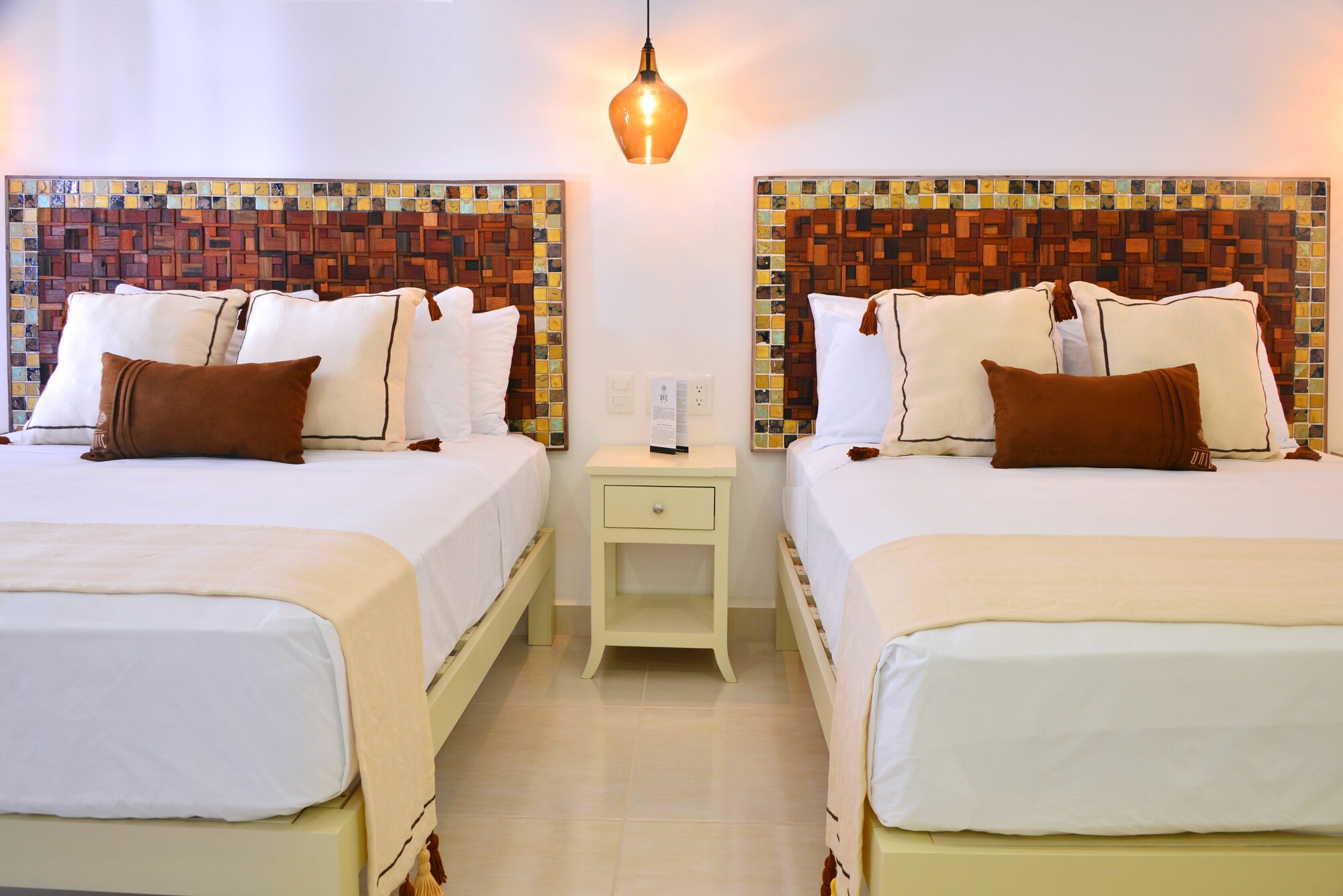 PREMIUM, SUITE, DOUBLE BED